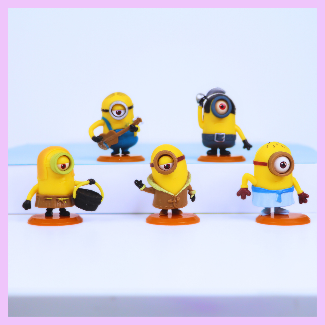 Minion miniature figure set alternate view