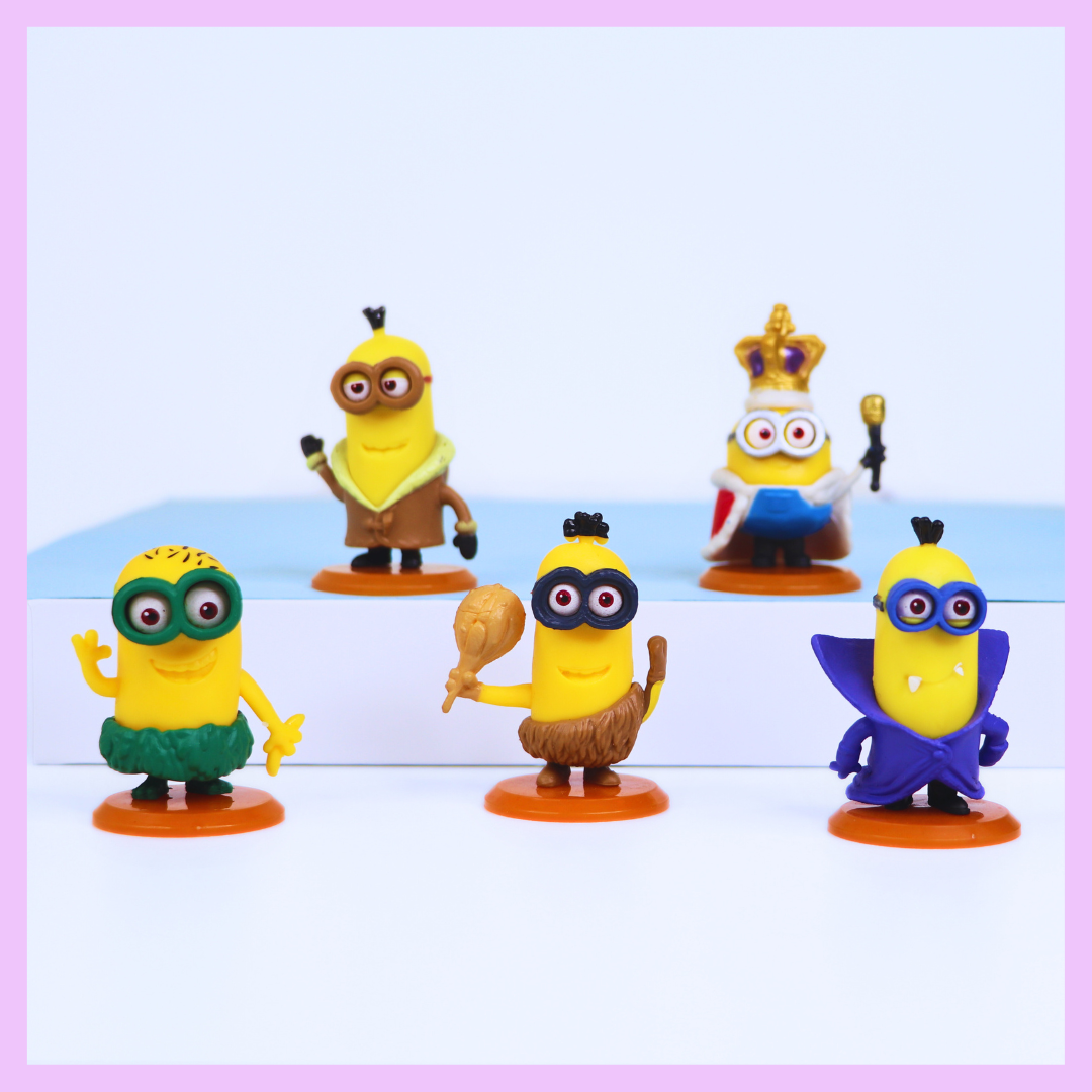 Minion miniature figure set close-up