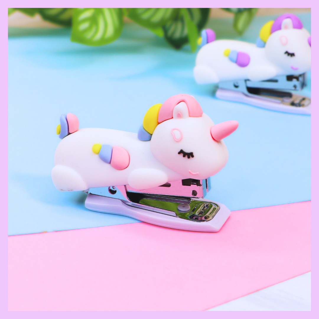 Unicorn mini stapler in pink