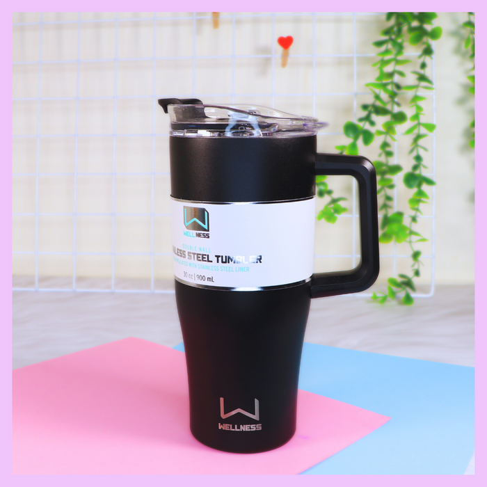 Black 900 ml stainless steel tumbler with straw