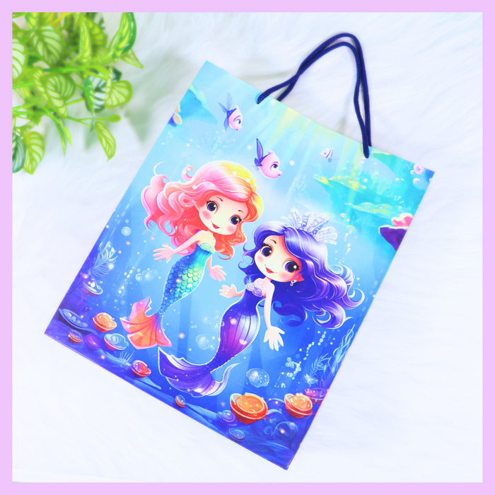 Medium paper gift bag - design view