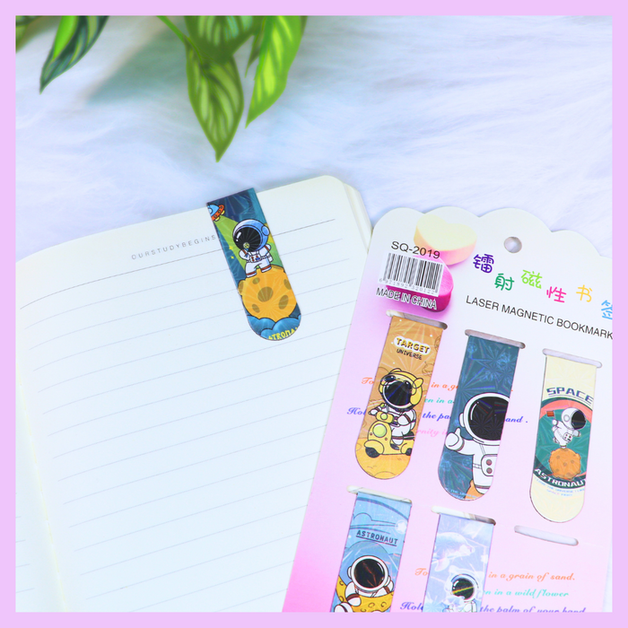 Magnetic bookmark for books and notebooks