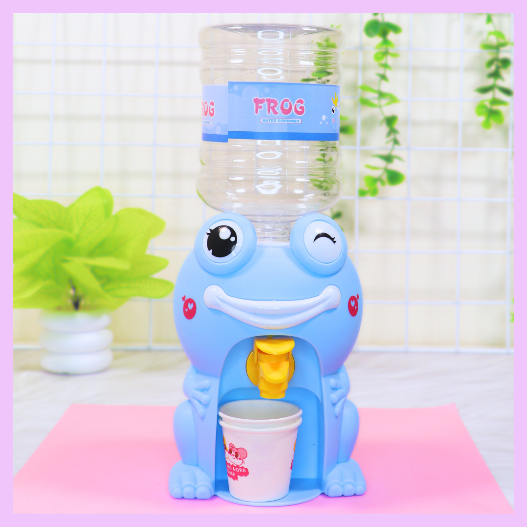 Frog themed mini water dispenser toy