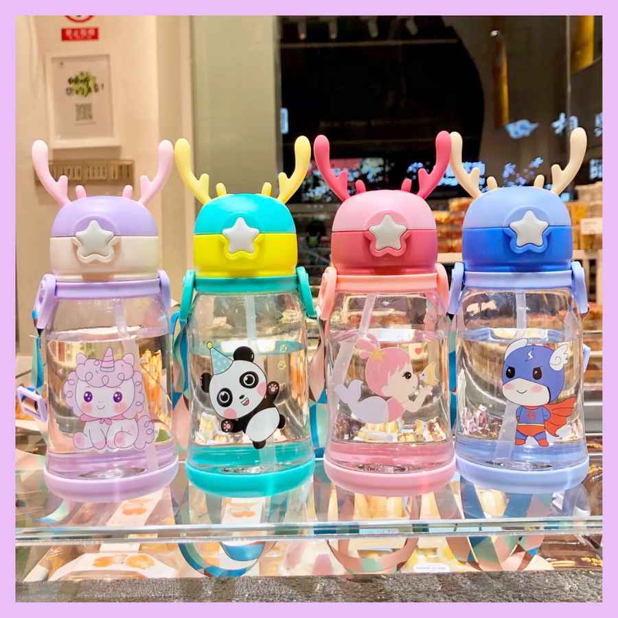 Horn-shaped plastic water bottle for kids