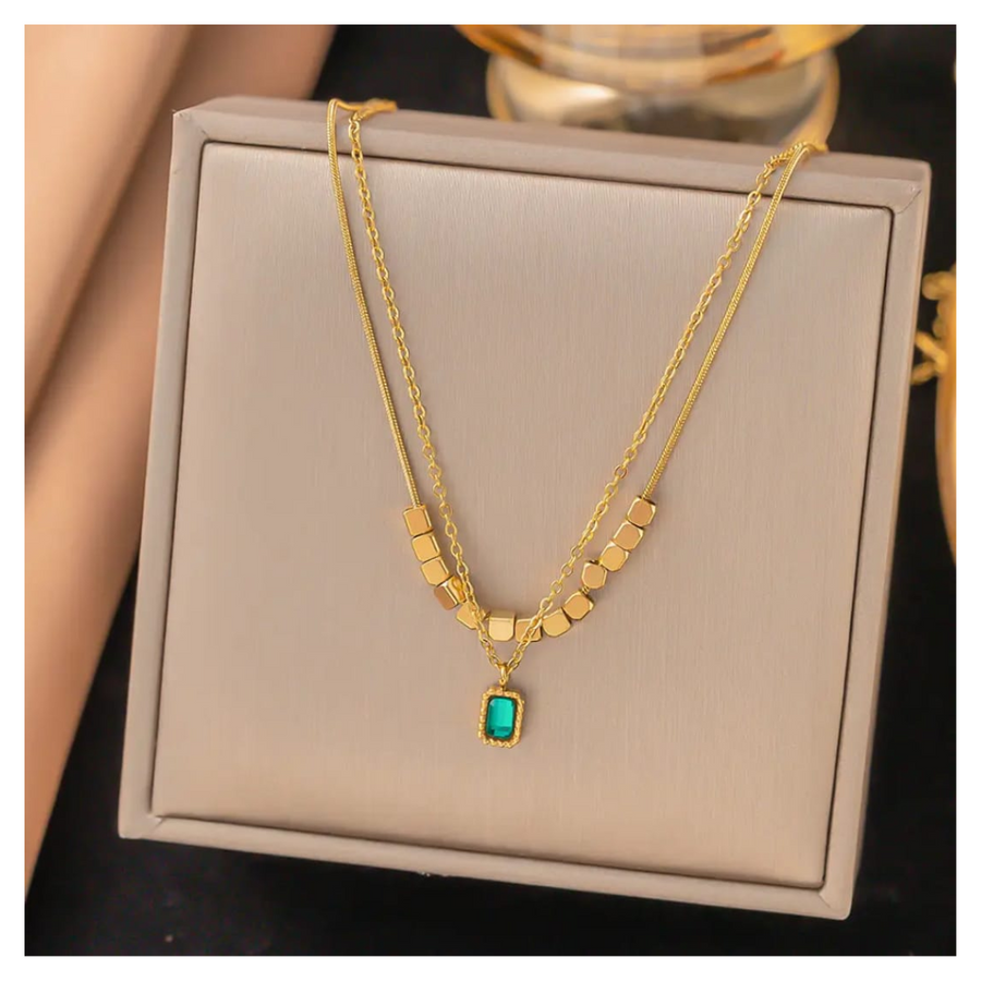 Double layer anti tarnish necklace with green pendant