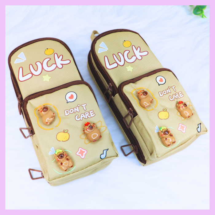 Luck character stationery pouch