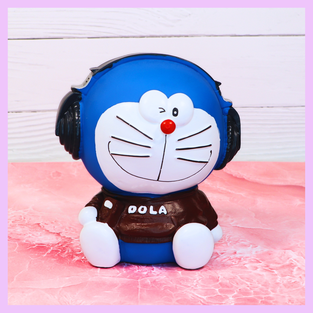 Doremon piggy bank headphone detail