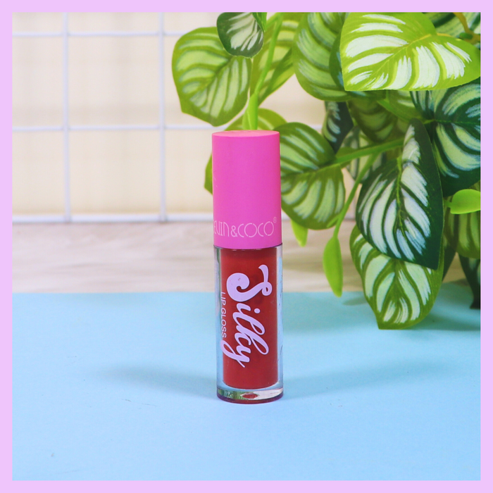 Kevin and Coco lip gloss for everyday makeup