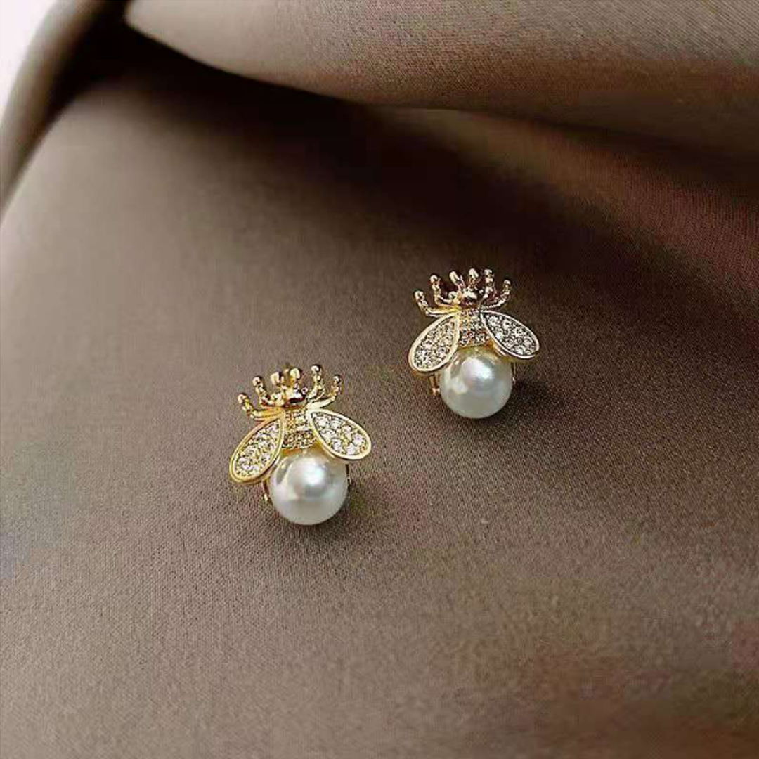 Fly Pearl Earings